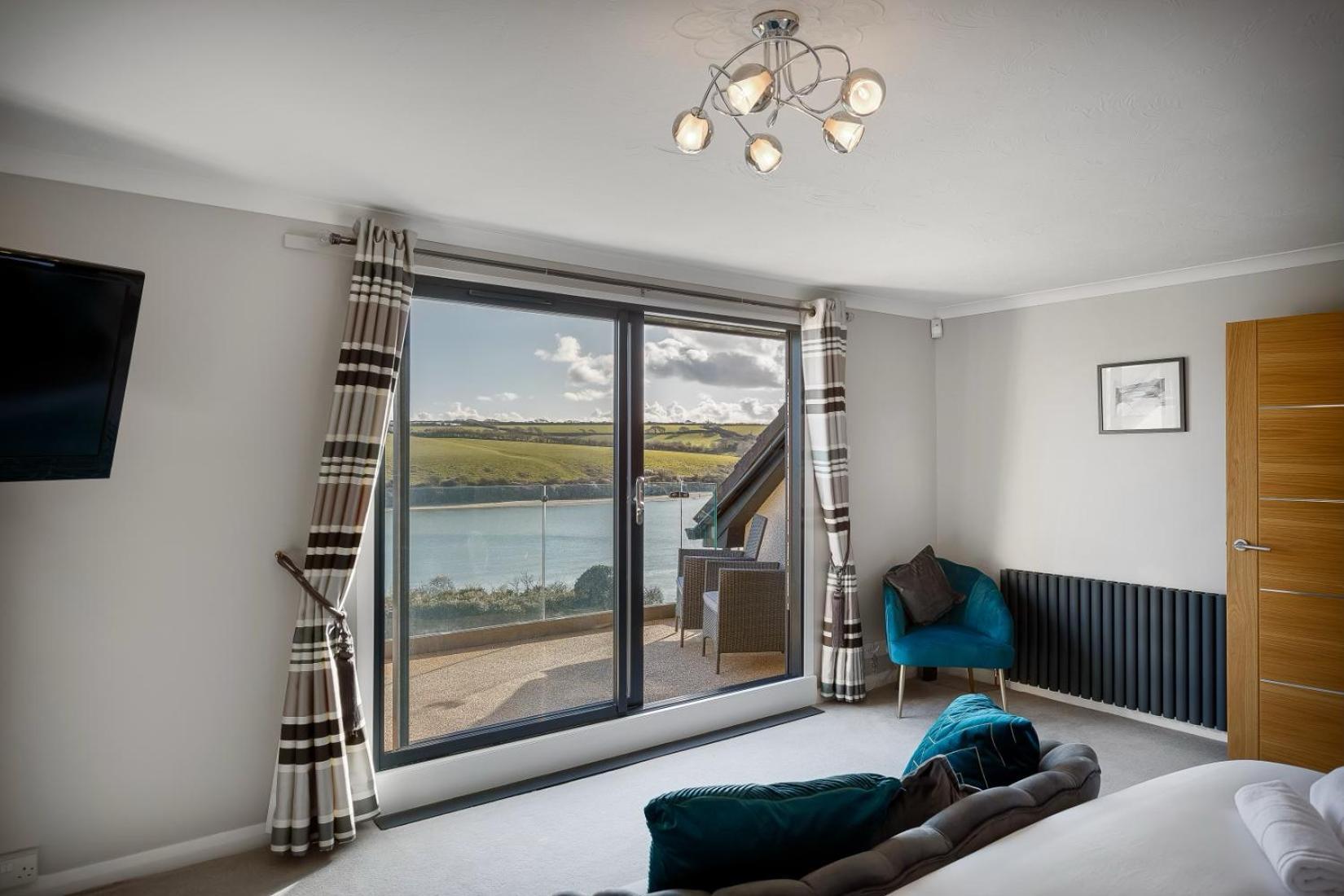 Whispering Waters Vila New Quay Exterior foto